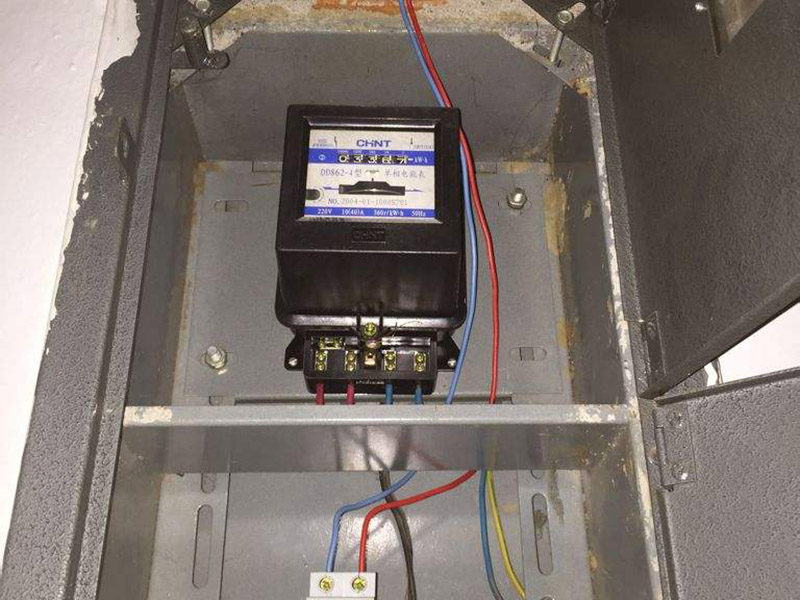 電表跳閘怎么恢復(fù)，遇到停電不要慌保持冷靜才能快速解決問題